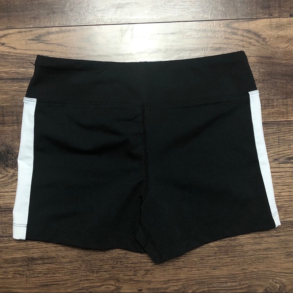 Fila Shorts - Picture 2 of 3
